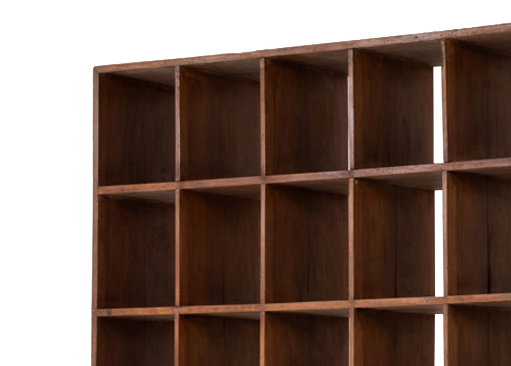 Meuble Pigeonhole rack Pierre Jeanneret expertise